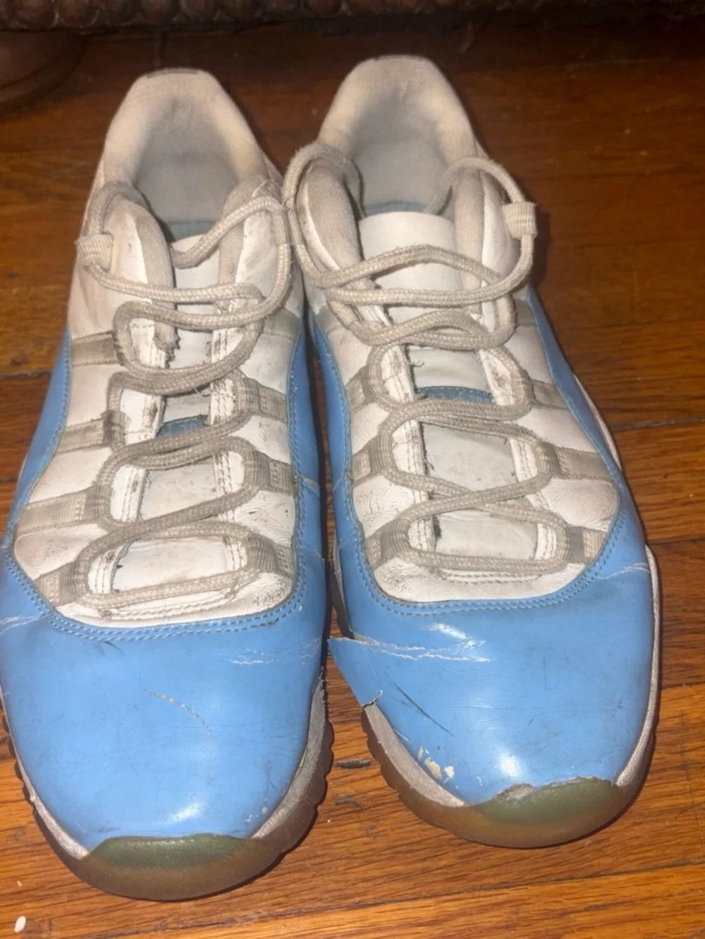 Jordan unc 11s